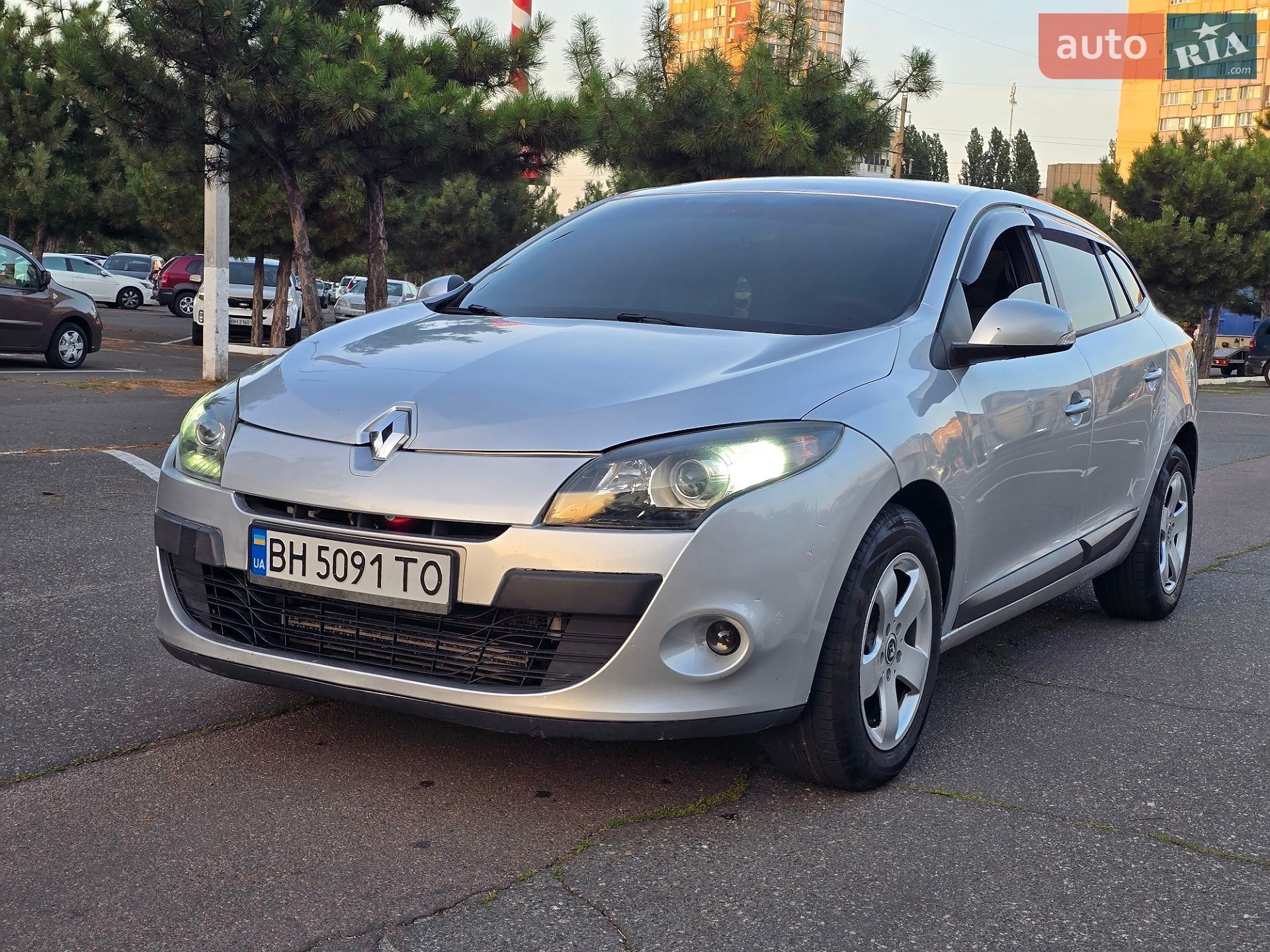 Renault Megane 2010 VIN VF1KZ1A0543703459 фото оголошення 3 з 48