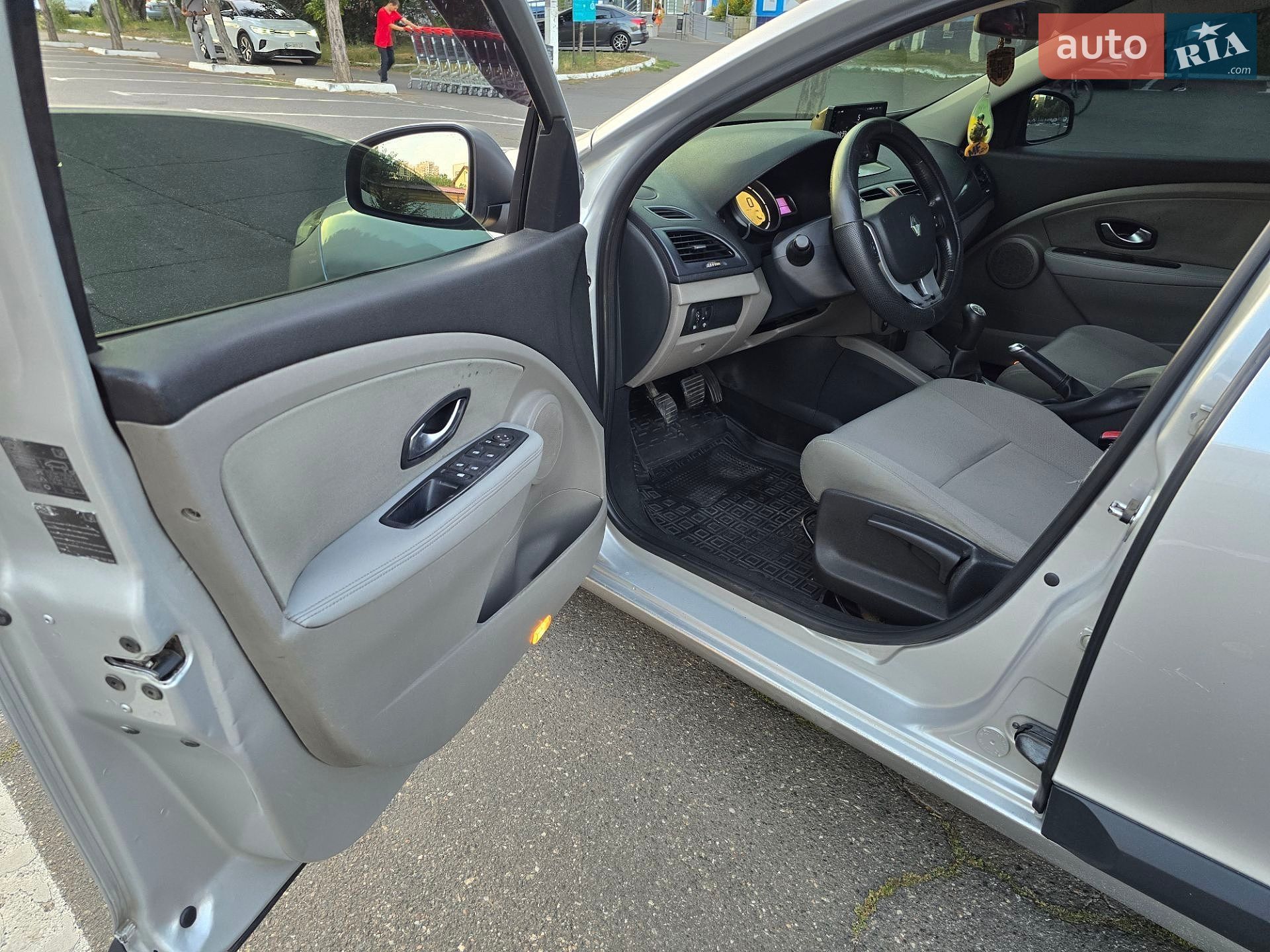 Renault Megane 2010 VIN VF1KZ1A0543703459 фото оголошення 17 з 48
