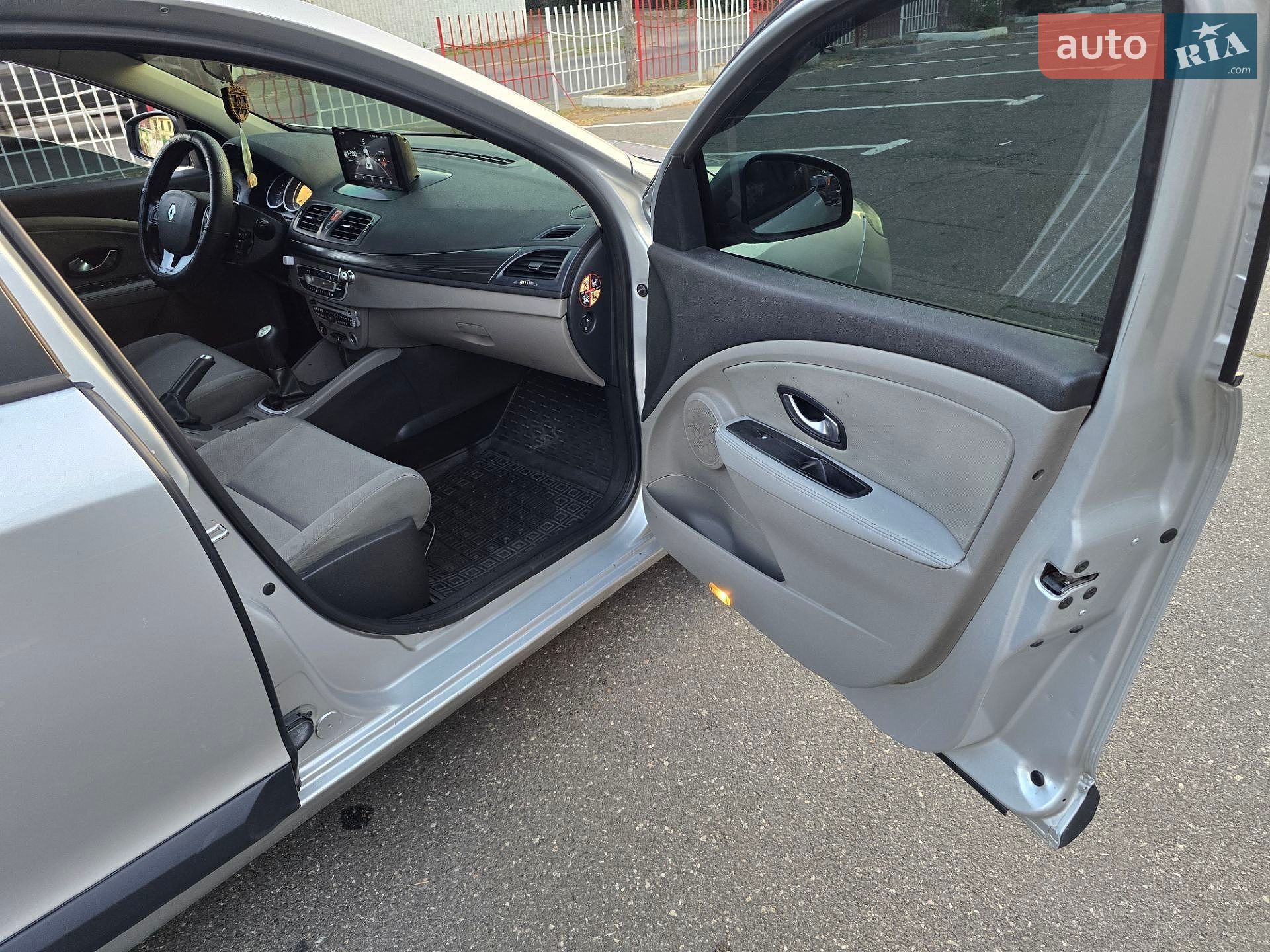 Renault Megane 2010 VIN VF1KZ1A0543703459 фото оголошення 29 з 48