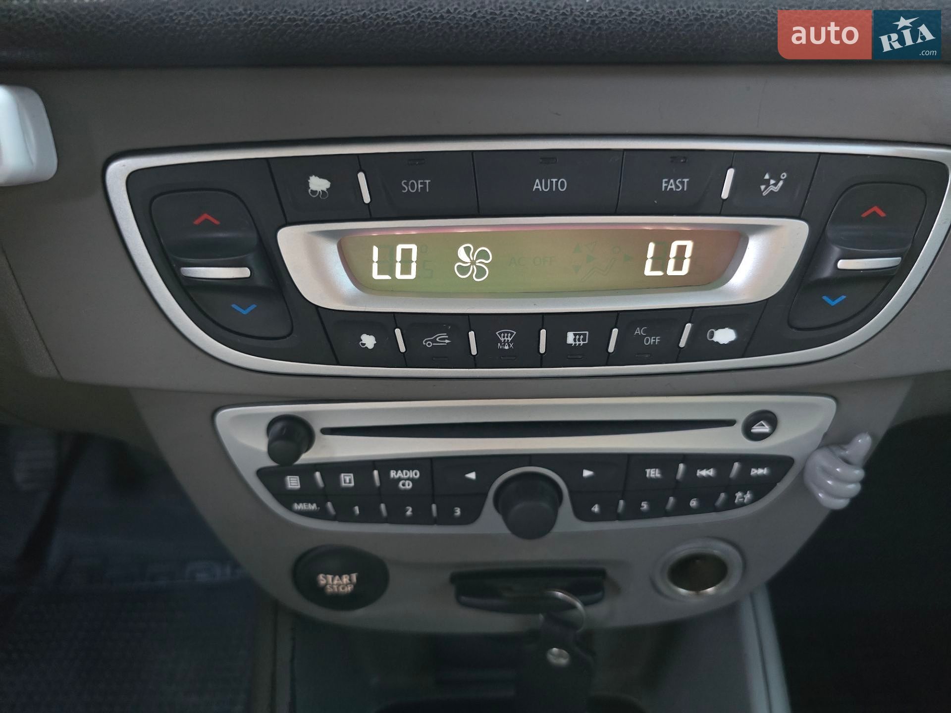 Renault Megane 2010 VIN VF1KZ1A0543703459 фото оголошення 32 з 48