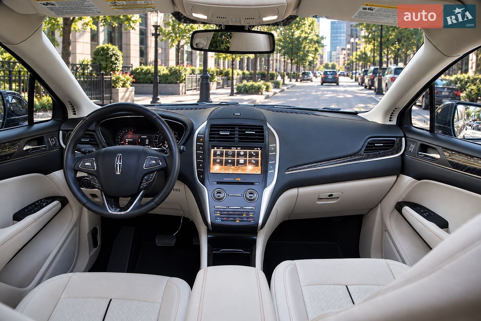 Lincoln MKC 2018 VIN 5LMTJ4DH4KUL03854 фото оголошення 10 з 17