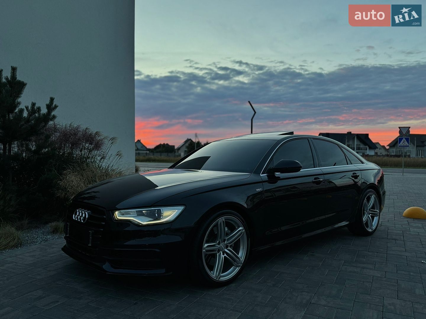 Audi A6 2013 VIN WAUHMAFC8EN079438 фото оголошення 3 з 47