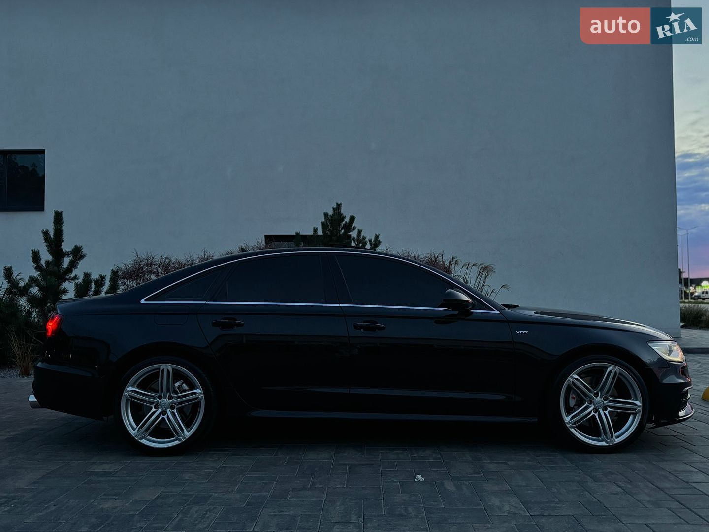 Audi A6 2013 VIN WAUHMAFC8EN079438 фото оголошення 10 з 47