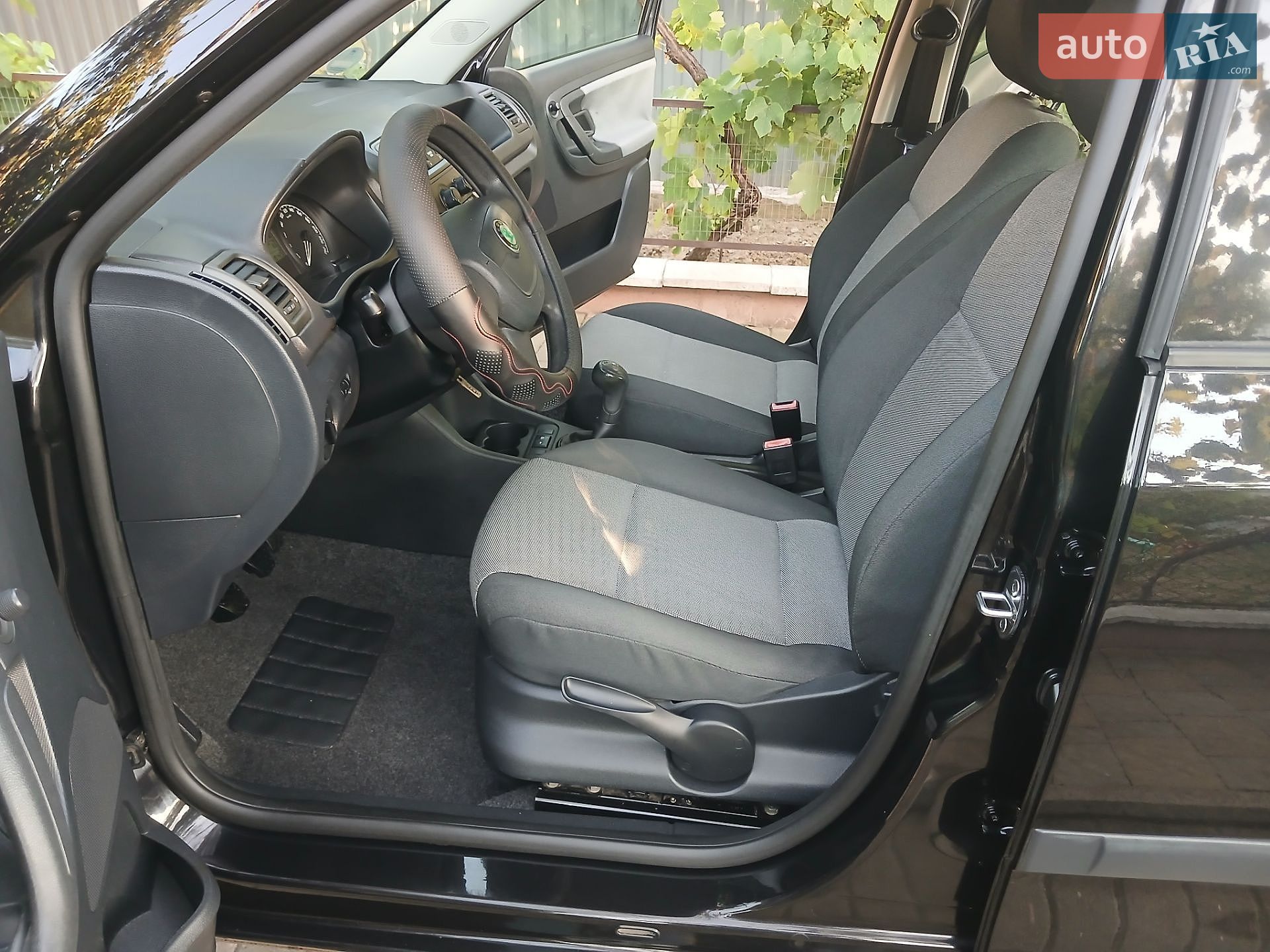 Skoda Fabia 2009 VIN TMBAC65J5A3031096 фото оголошення 4 з 17