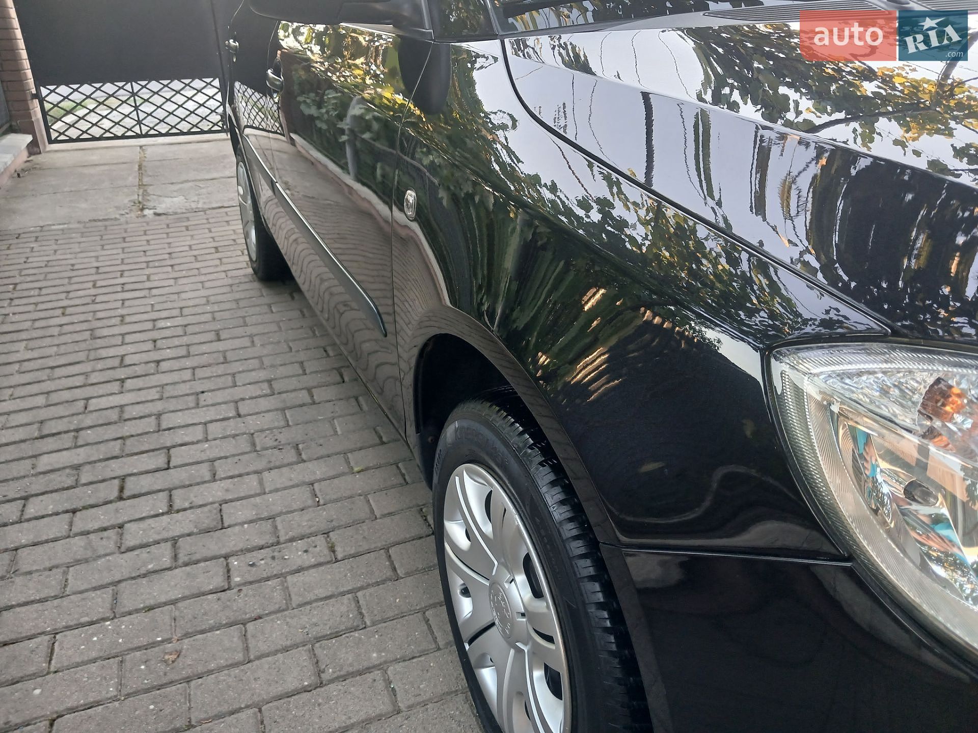 Skoda Fabia 2009 VIN TMBAC65J5A3031096 фото оголошення 10 з 17