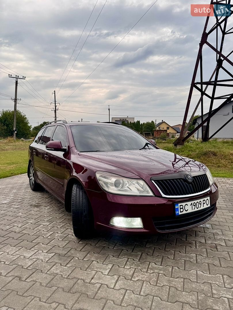 Skoda Octavia 2010 VIN TMBHT61Z6A2078511 фото оголошення 4 з 34