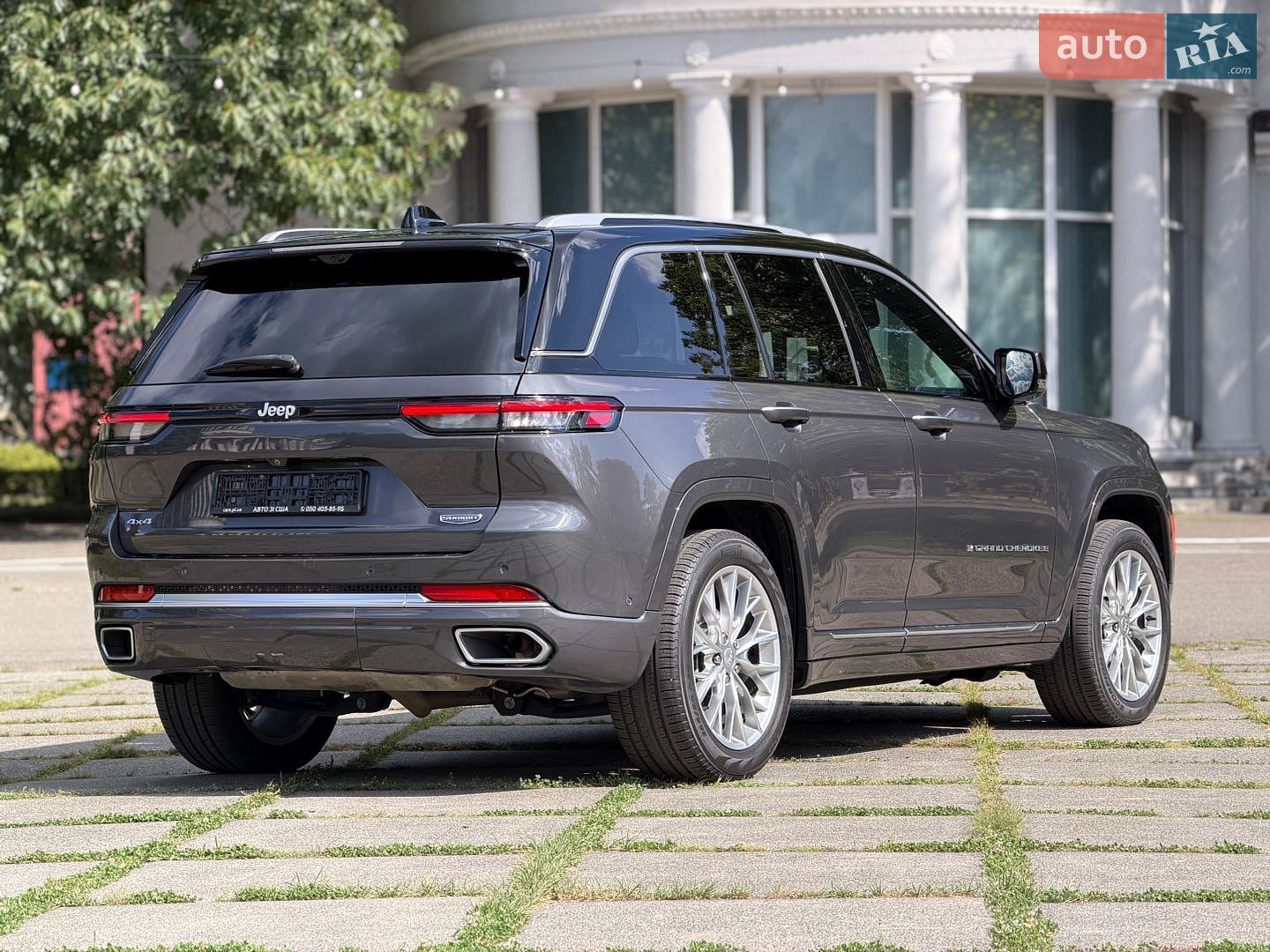 Jeep Grand Cherokee 2023 VIN 1C4RJHEG9P8876943 фото оголошення 3 з 24