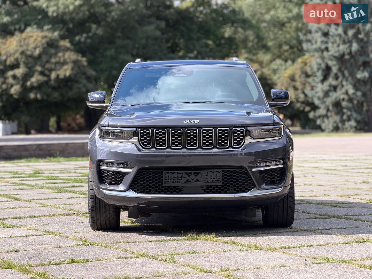 Jeep Grand Cherokee 2023 VIN 1C4RJHEG9P8876943 фото оголошення 5 з 24