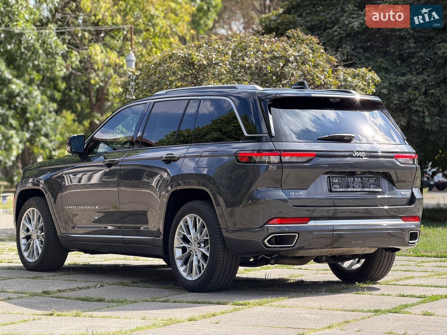 Jeep Grand Cherokee 2023 VIN 1C4RJHEG9P8876943 фото оголошення 7 з 24