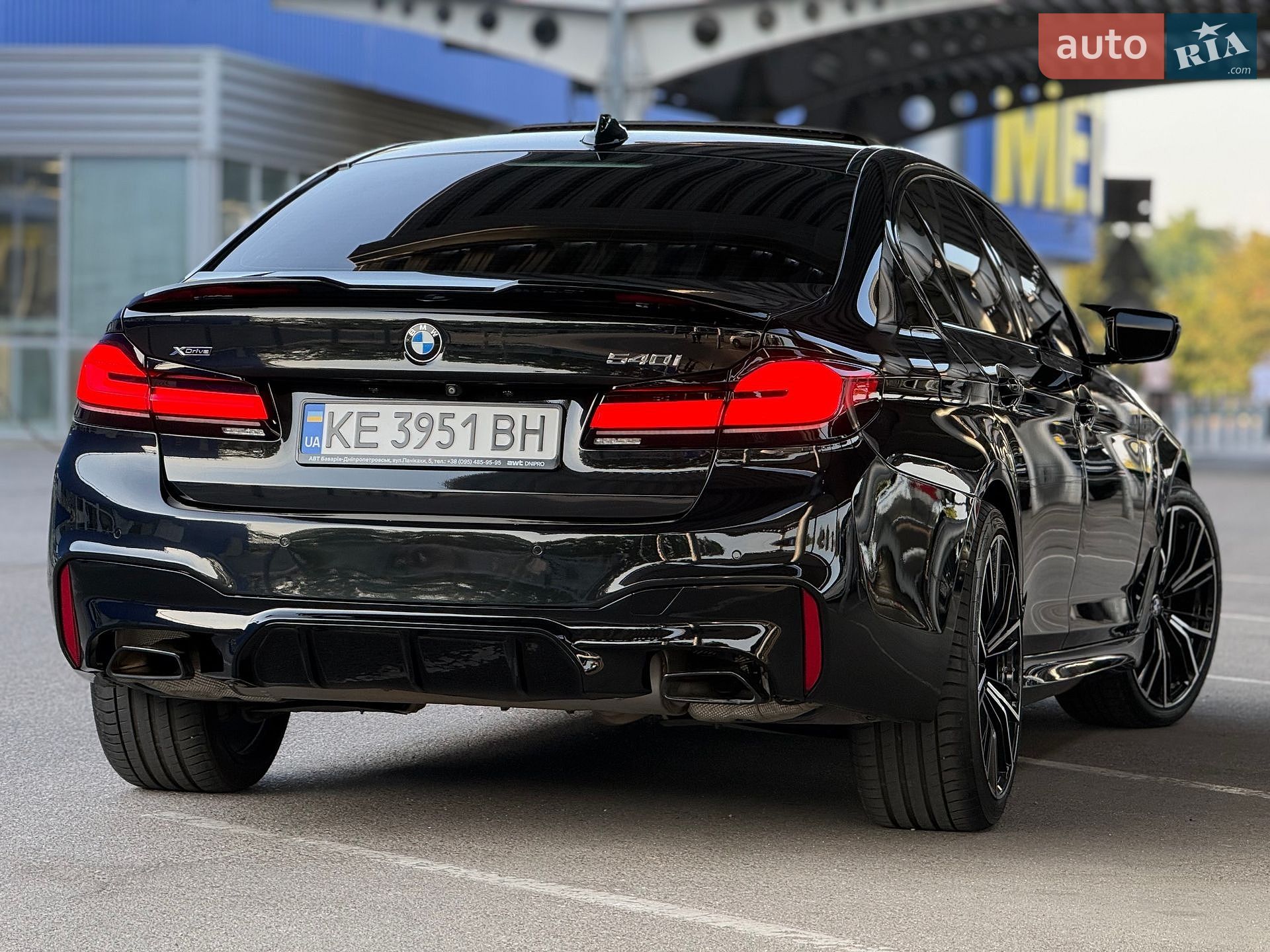 BMW 5 Series 2019 VIN WBAJS3C06LCD13892 фото оголошення 7 з 40