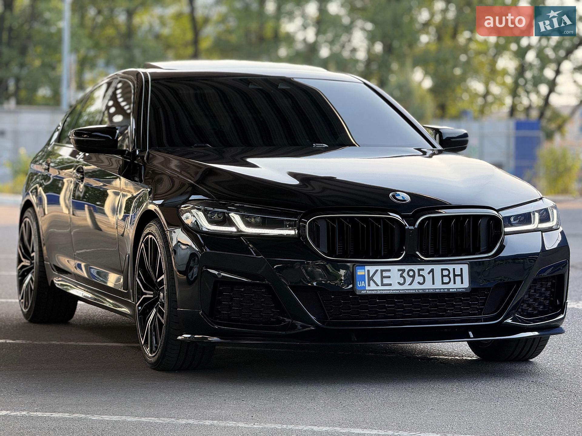 BMW 5 Series 2019 VIN WBAJS3C06LCD13892 фото оголошення 17 з 40