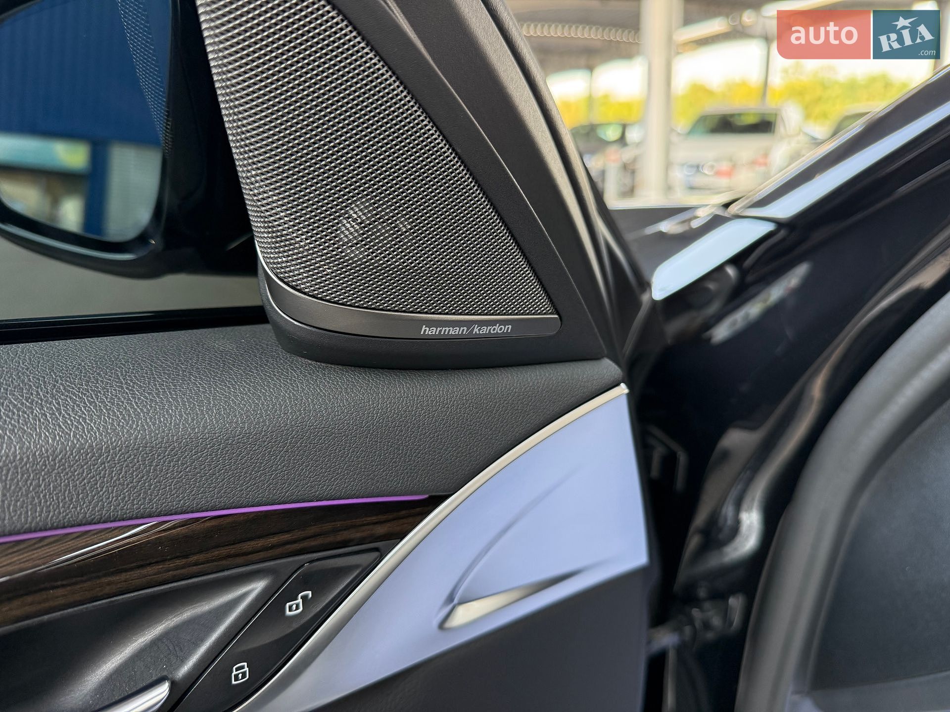 BMW 5 Series 2019 VIN WBAJS3C06LCD13892 фото оголошення 24 з 40