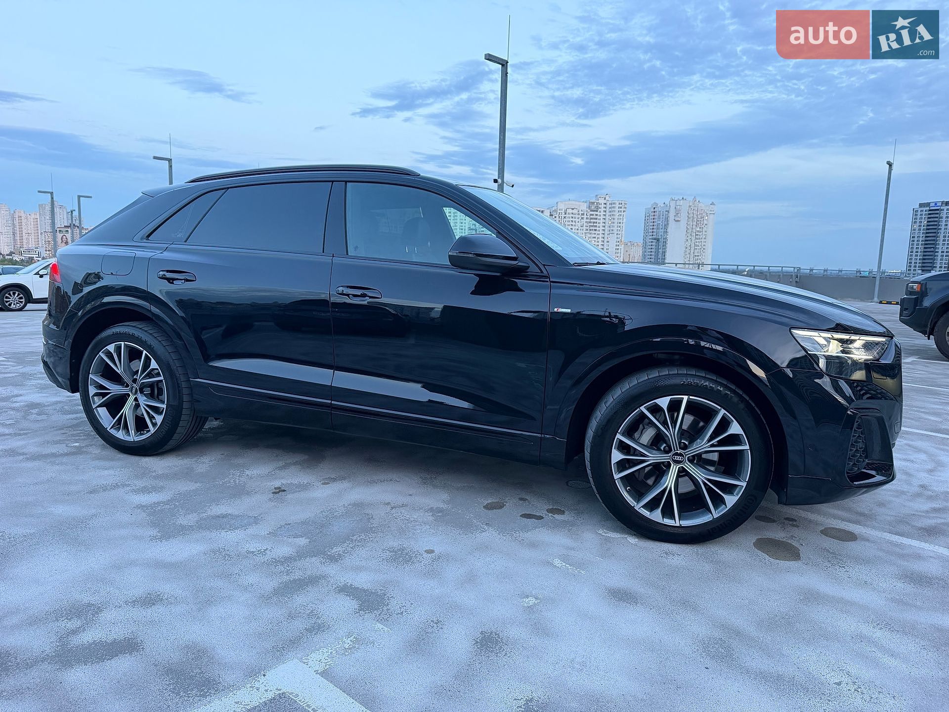Audi Q8 2026 VIN WAUZZZF17TD022511 фото оголошення 2 з 88