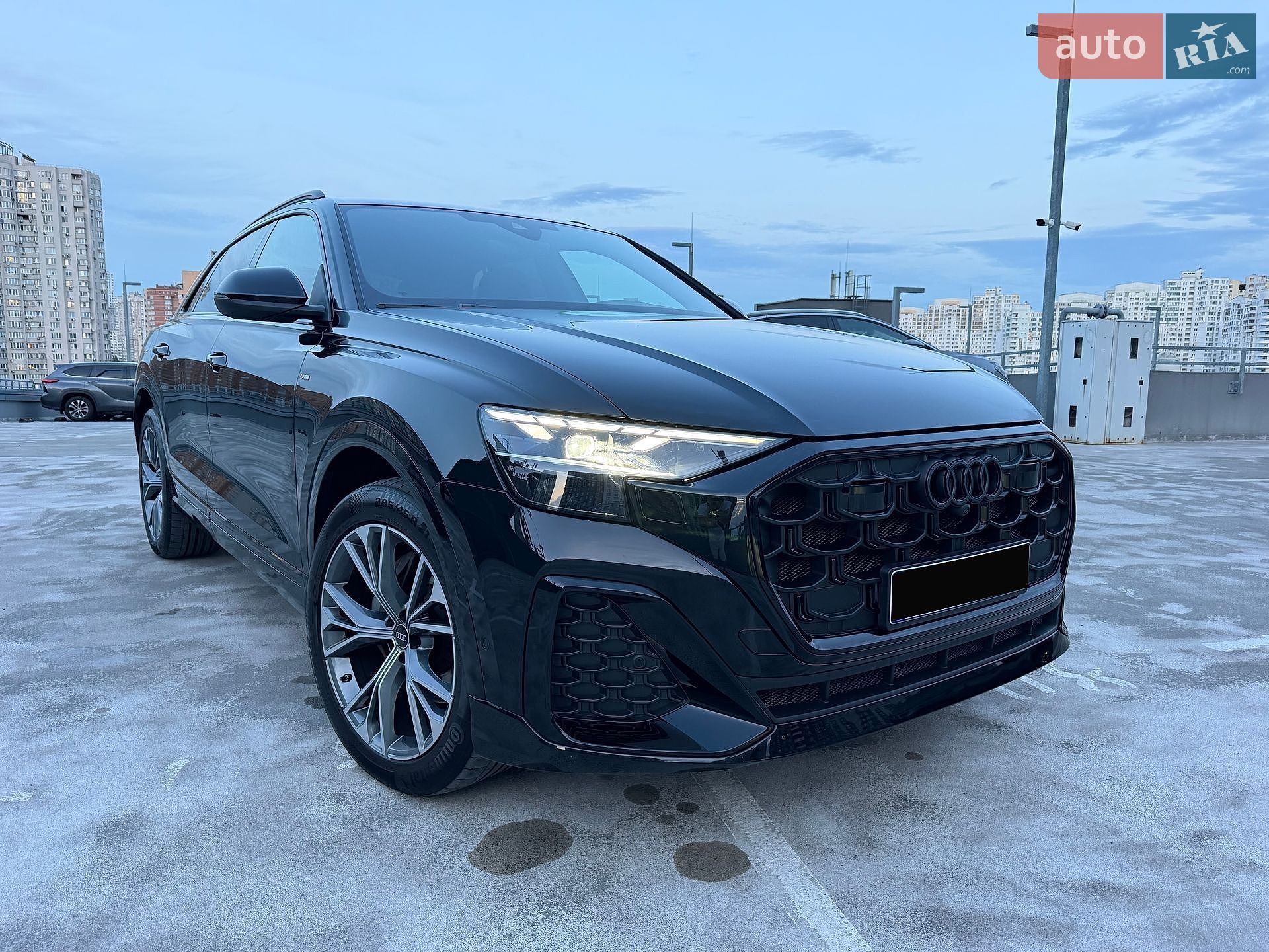 Audi Q8 2026 VIN WAUZZZF17TD022511 фото оголошення 5 з 88