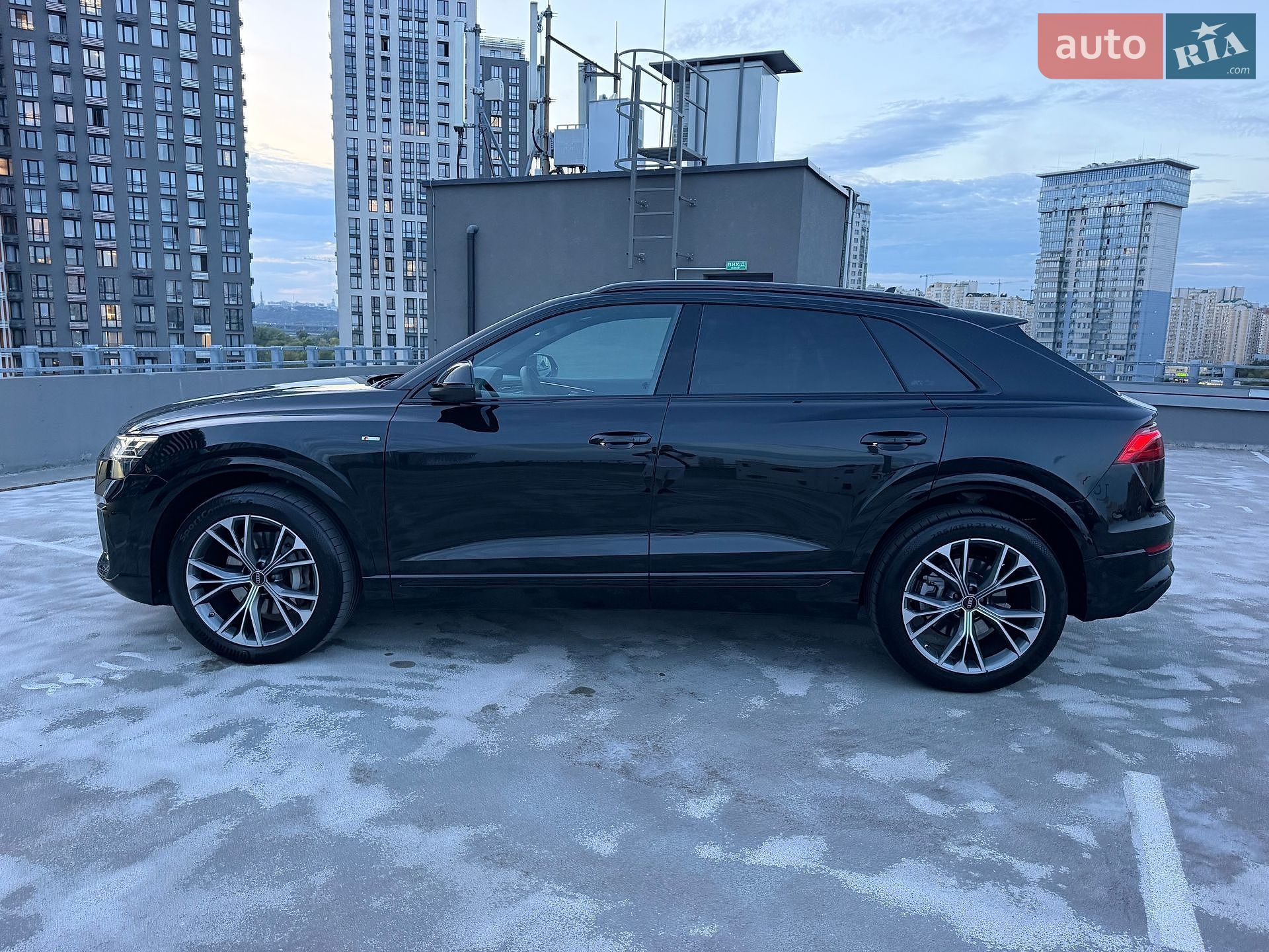 Audi Q8 2026 VIN WAUZZZF17TD022511 фото оголошення 16 з 88