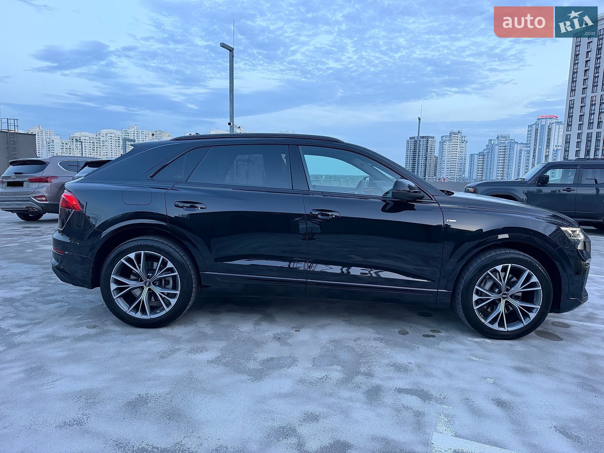 Audi Q8 2026 VIN WAUZZZF17TD022511 фото оголошення 25 з 88