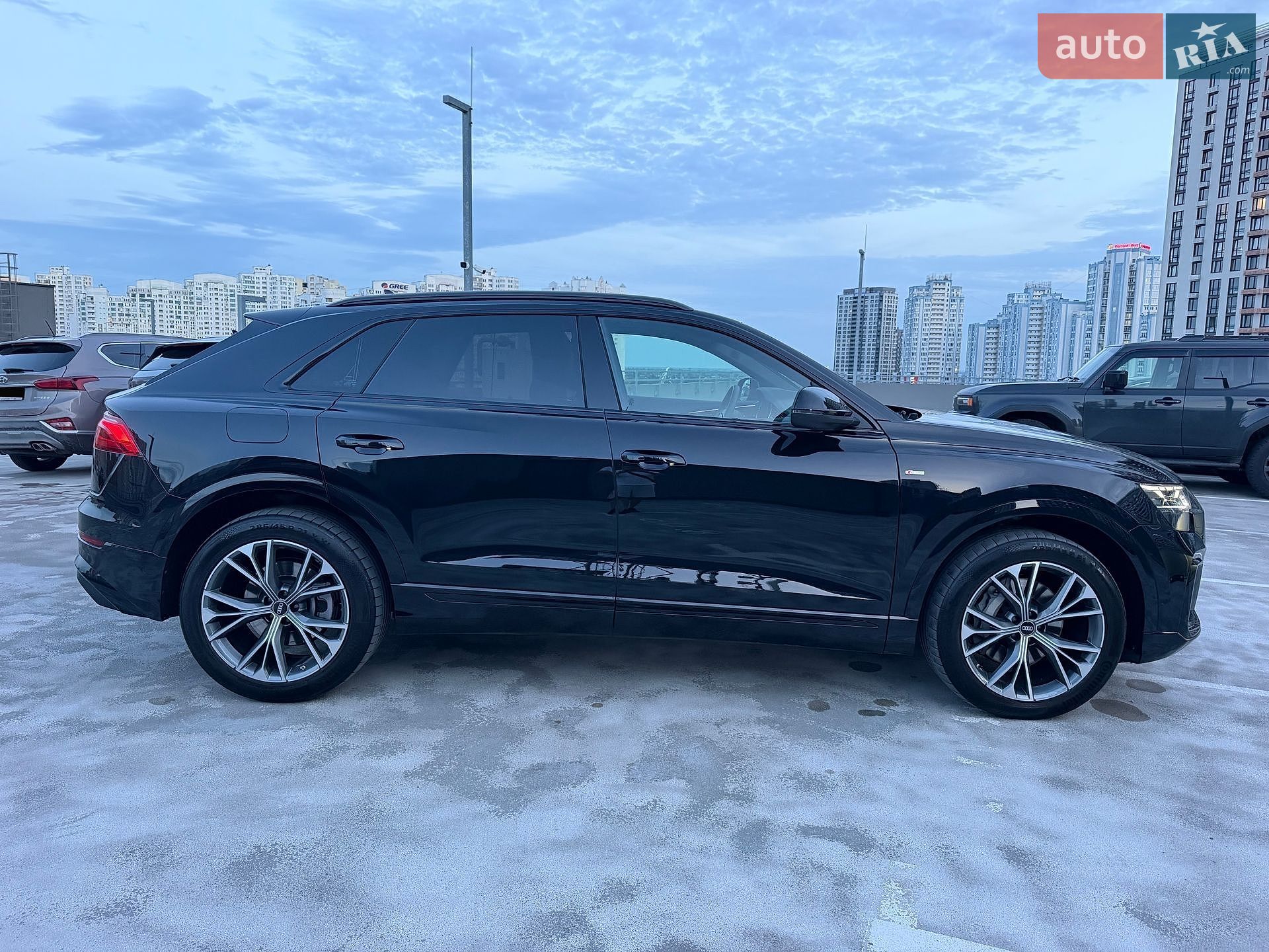 Audi Q8 2026 VIN WAUZZZF17TD022511 фото оголошення 26 з 88