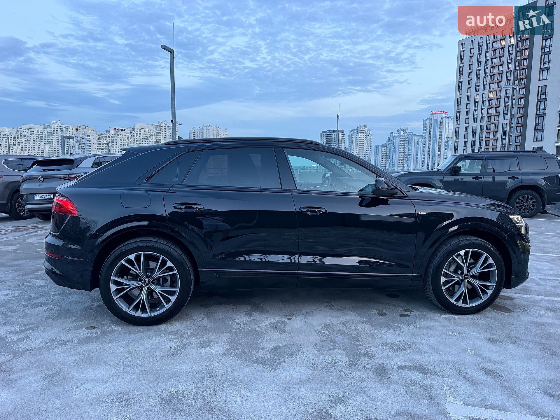 Audi Q8 2026 VIN WAUZZZF17TD022511 фото оголошення 29 з 88