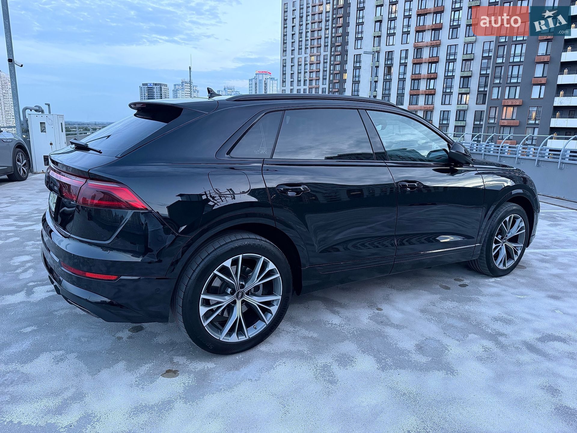 Audi Q8 2026 VIN WAUZZZF17TD022511 фото оголошення 30 з 88