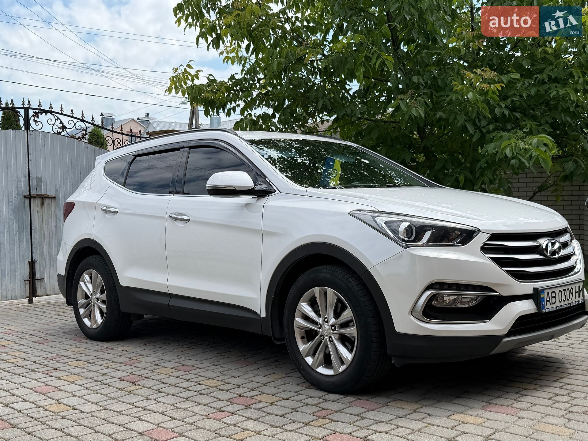 Hyundai Santa FE 2018 VIN KMHST81XDJU830131 фото оголошення 4 з 24