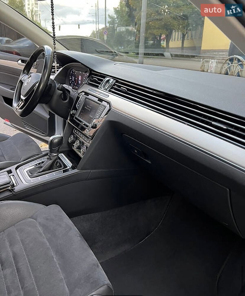 Volkswagen Passat 2017 VIN WVWZZZ3CZHE148585 фото оголошення 13 з 32