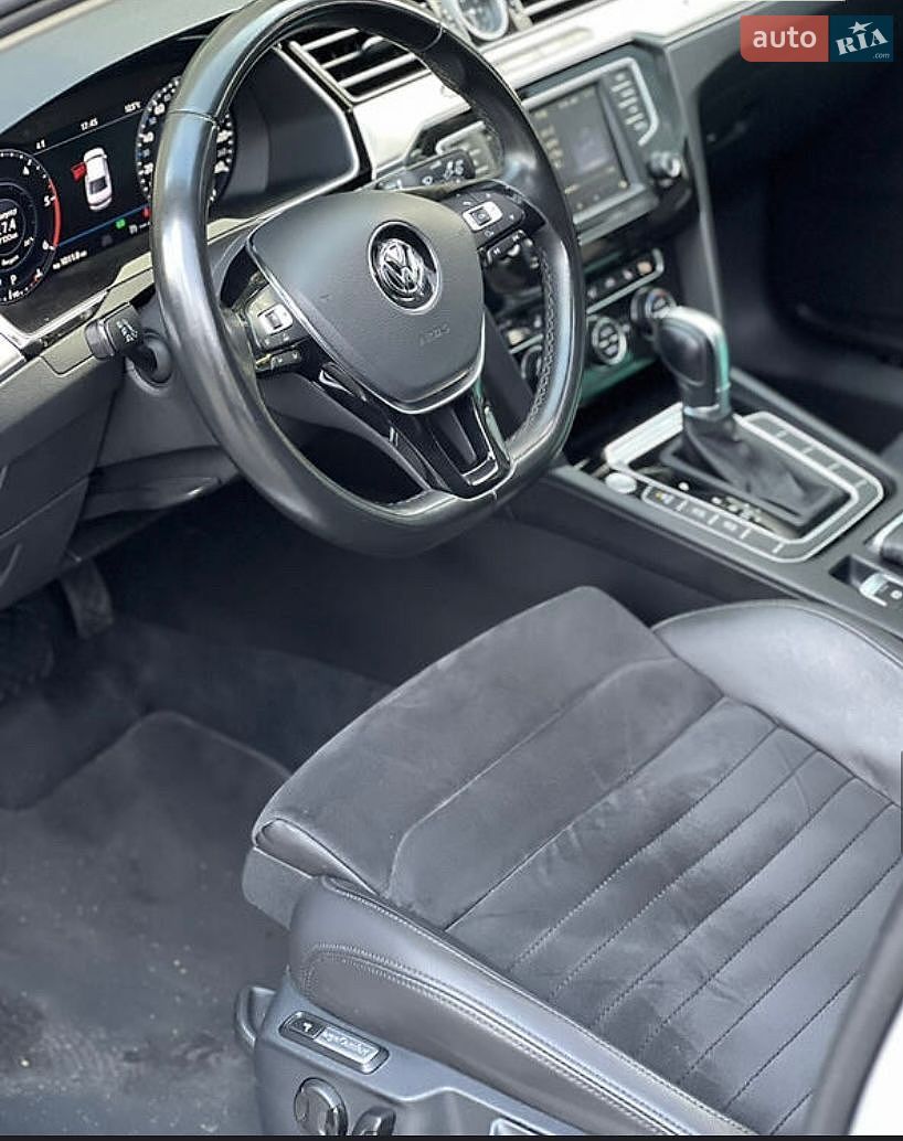 Volkswagen Passat 2017 VIN WVWZZZ3CZHE148585 фото оголошення 15 з 32
