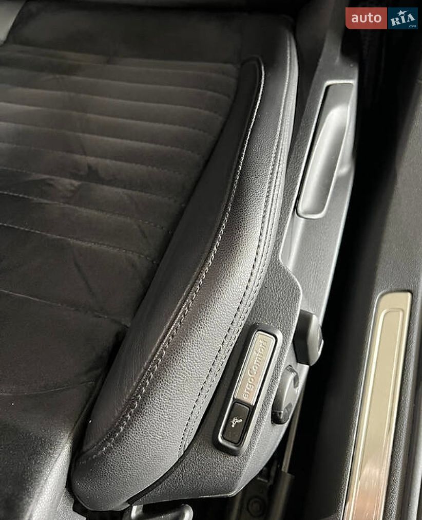 Volkswagen Passat 2017 VIN WVWZZZ3CZHE148585 фото оголошення 19 з 32