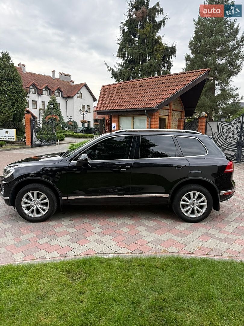 Volkswagen Touareg 2017 VIN WVGZZZ7PZHD032788 фото оголошення 9 з 22