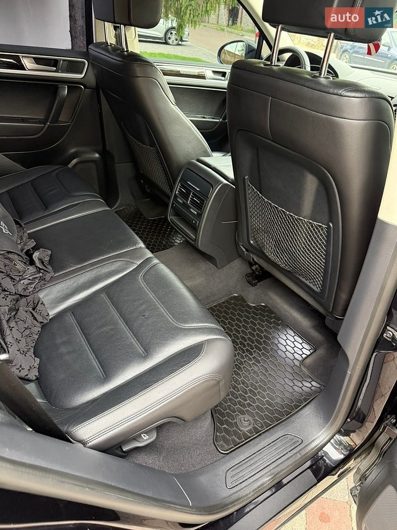 Volkswagen Touareg 2017 VIN WVGZZZ7PZHD032788 фото оголошення 14 з 22