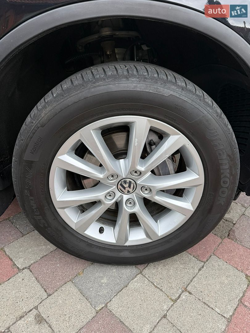 Volkswagen Touareg 2017 VIN WVGZZZ7PZHD032788 фото оголошення 16 з 22