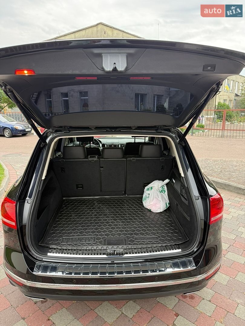 Volkswagen Touareg 2017 VIN WVGZZZ7PZHD032788 фото оголошення 15 з 22