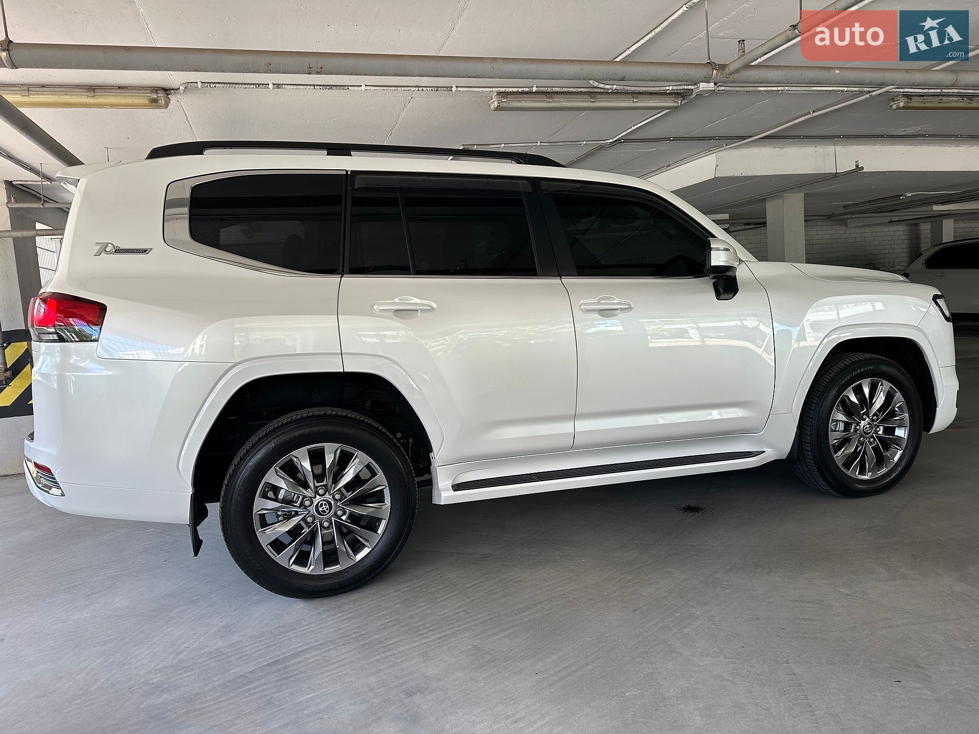 Toyota Land Cruiser 2021 VIN JTMAAABJX04004546 фото оголошення 22 з 63