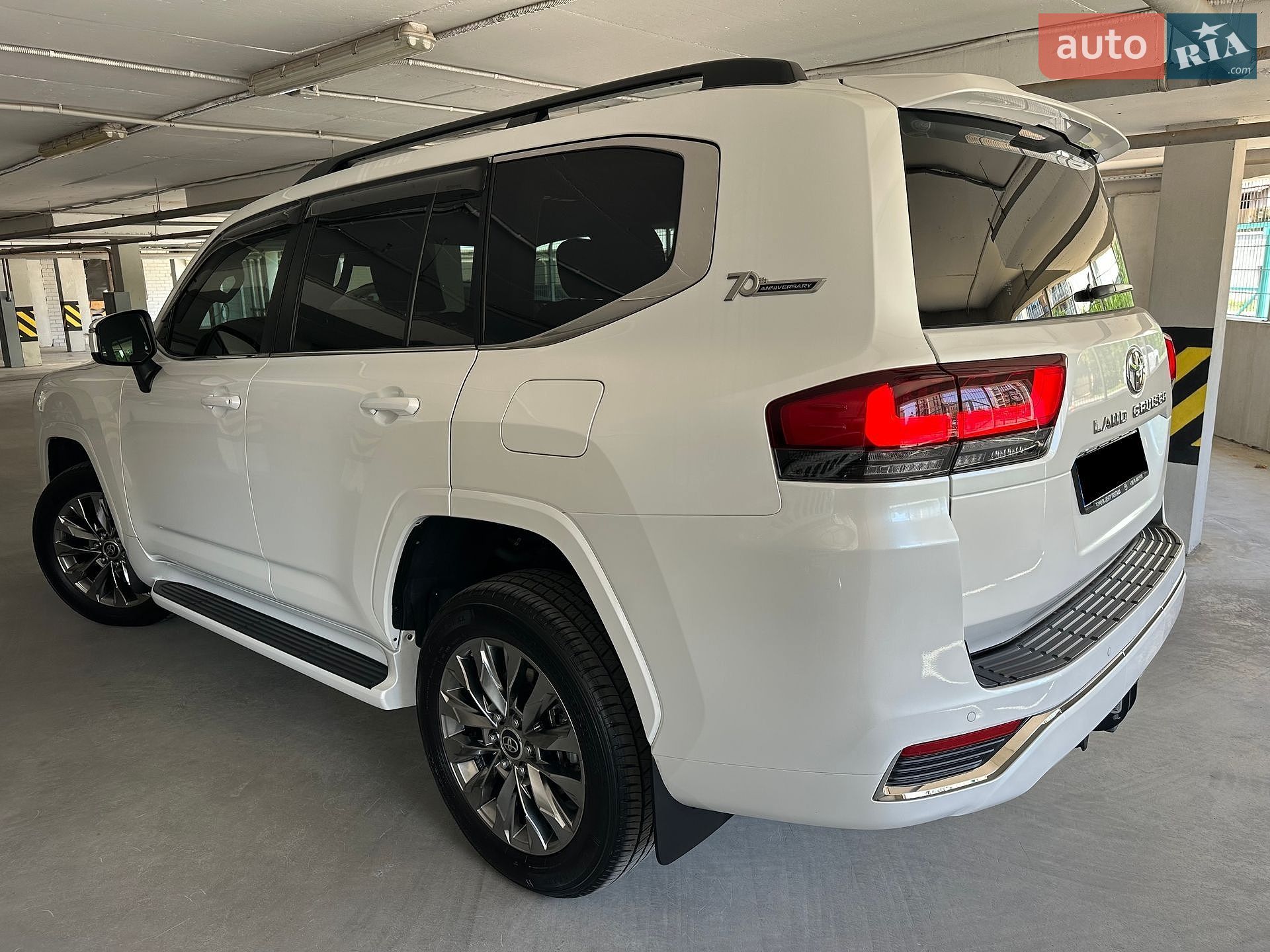 Toyota Land Cruiser 2021 VIN JTMAAABJX04004546 фото оголошення 36 з 63