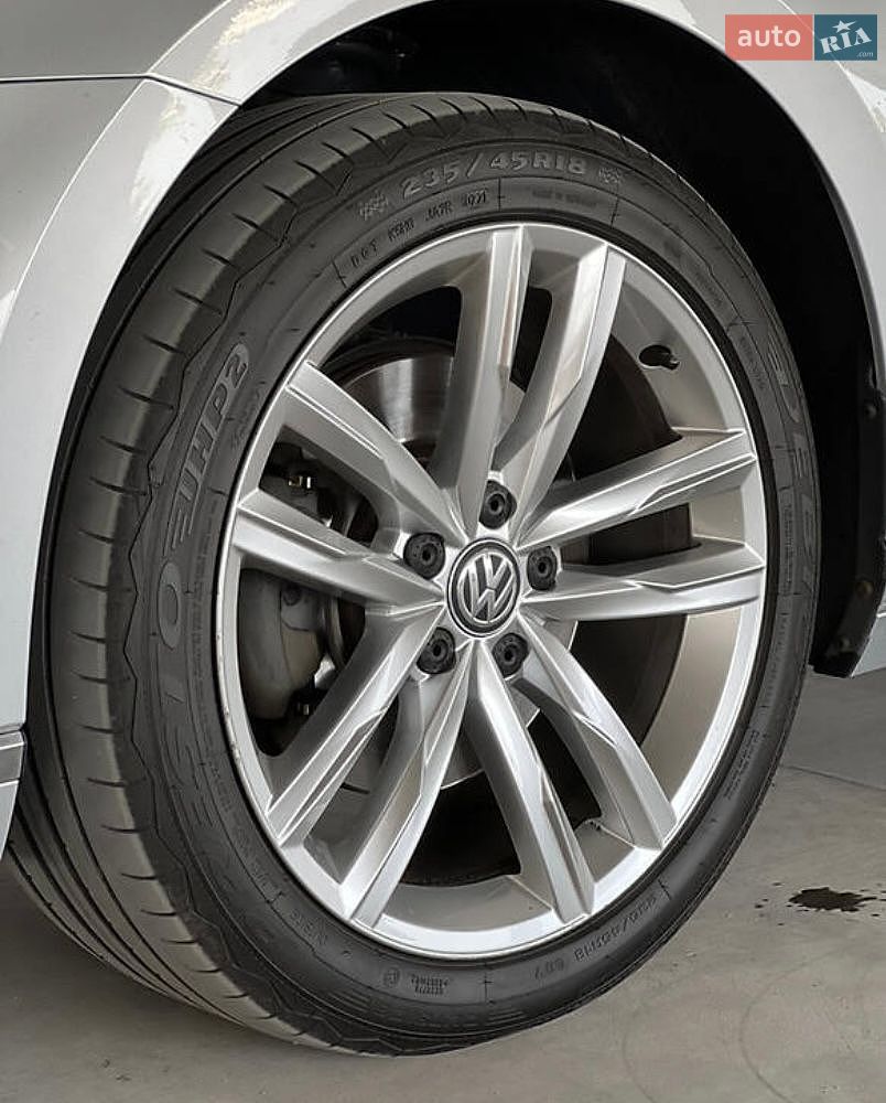 Volkswagen Passat 2017 VIN WVWZZZ3CZHE148585 фото оголошення 28 з 32
