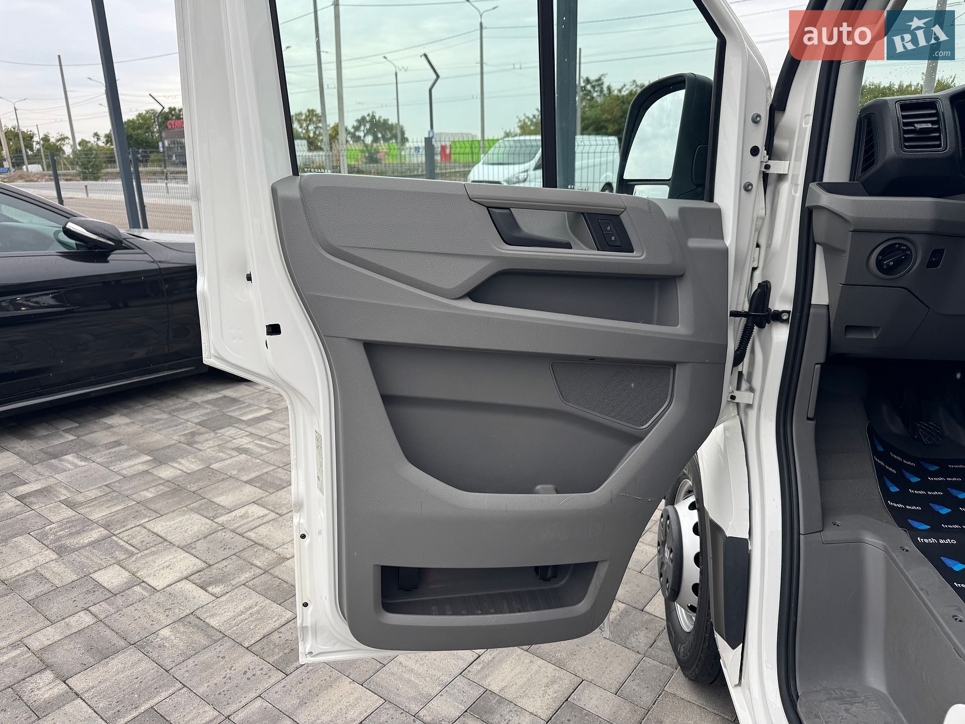 Volkswagen Crafter 2021 VIN WV1ZZZSYZM9040979 фото оголошення 13 з 32