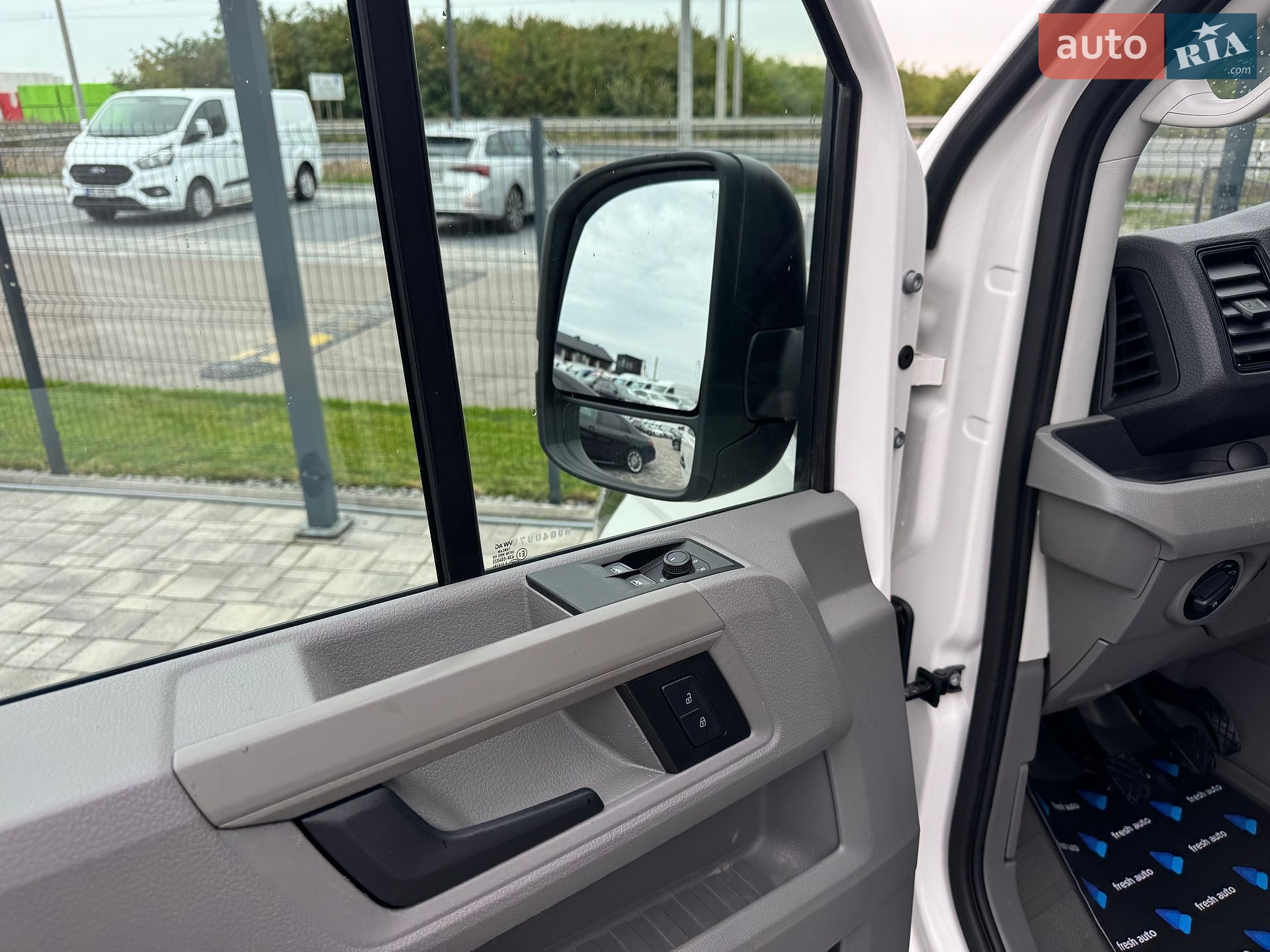 Volkswagen Crafter 2021 VIN WV1ZZZSYZM9040979 фото оголошення 14 з 32