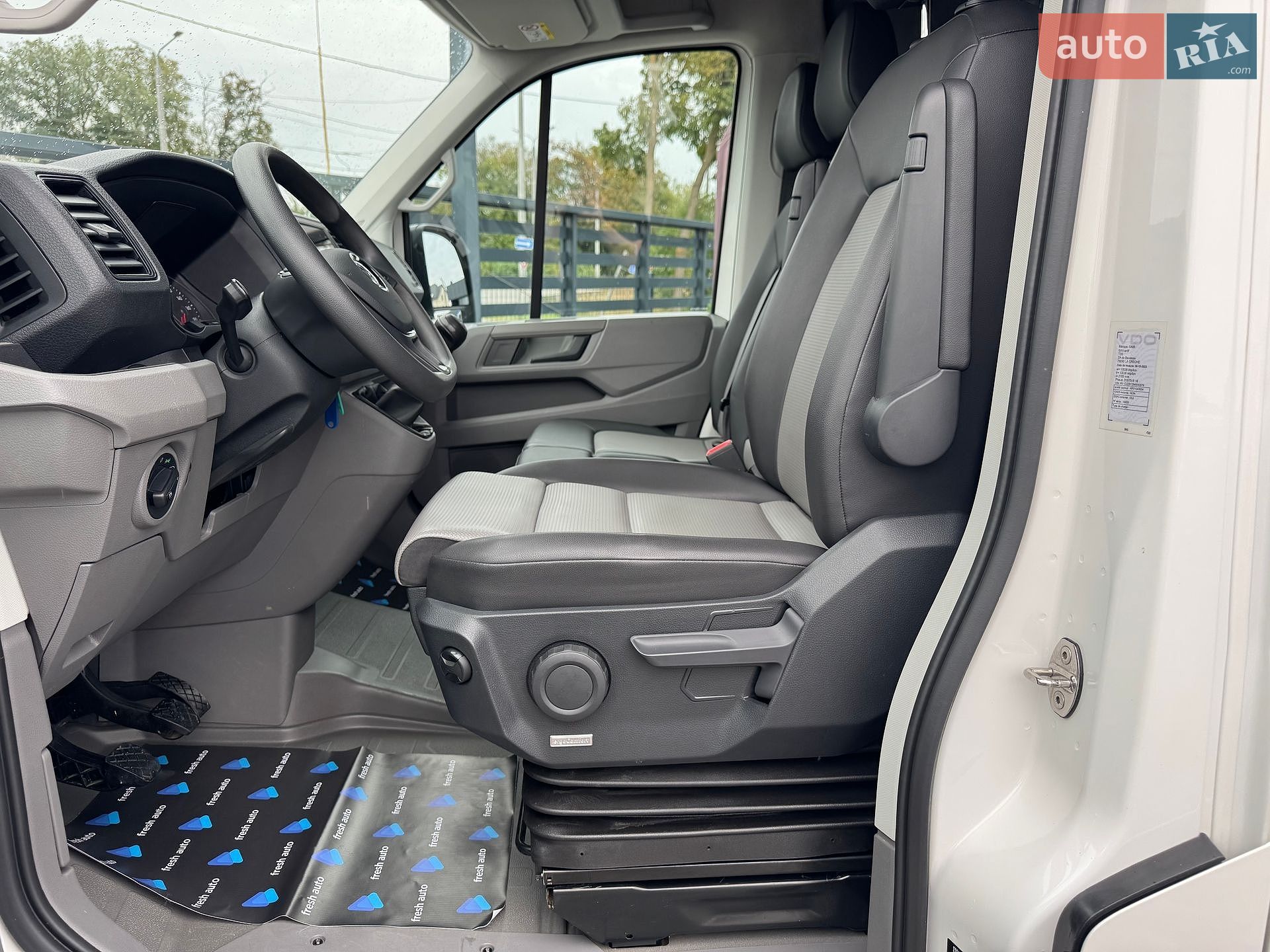 Volkswagen Crafter 2021 VIN WV1ZZZSYZM9040979 фото оголошення 4 з 32