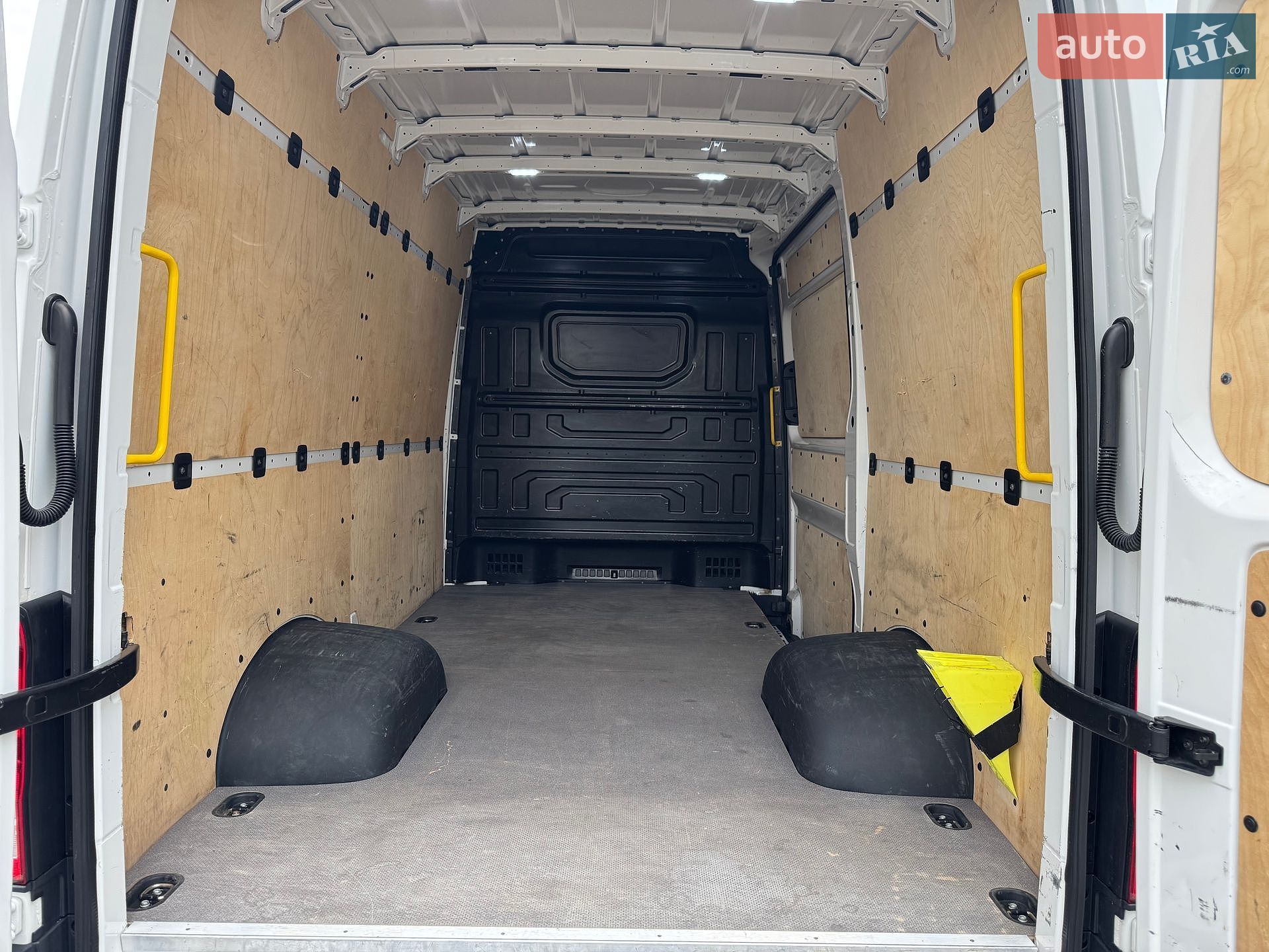 Volkswagen Crafter 2021 VIN WV1ZZZSYZM9040979 фото оголошення 26 з 32