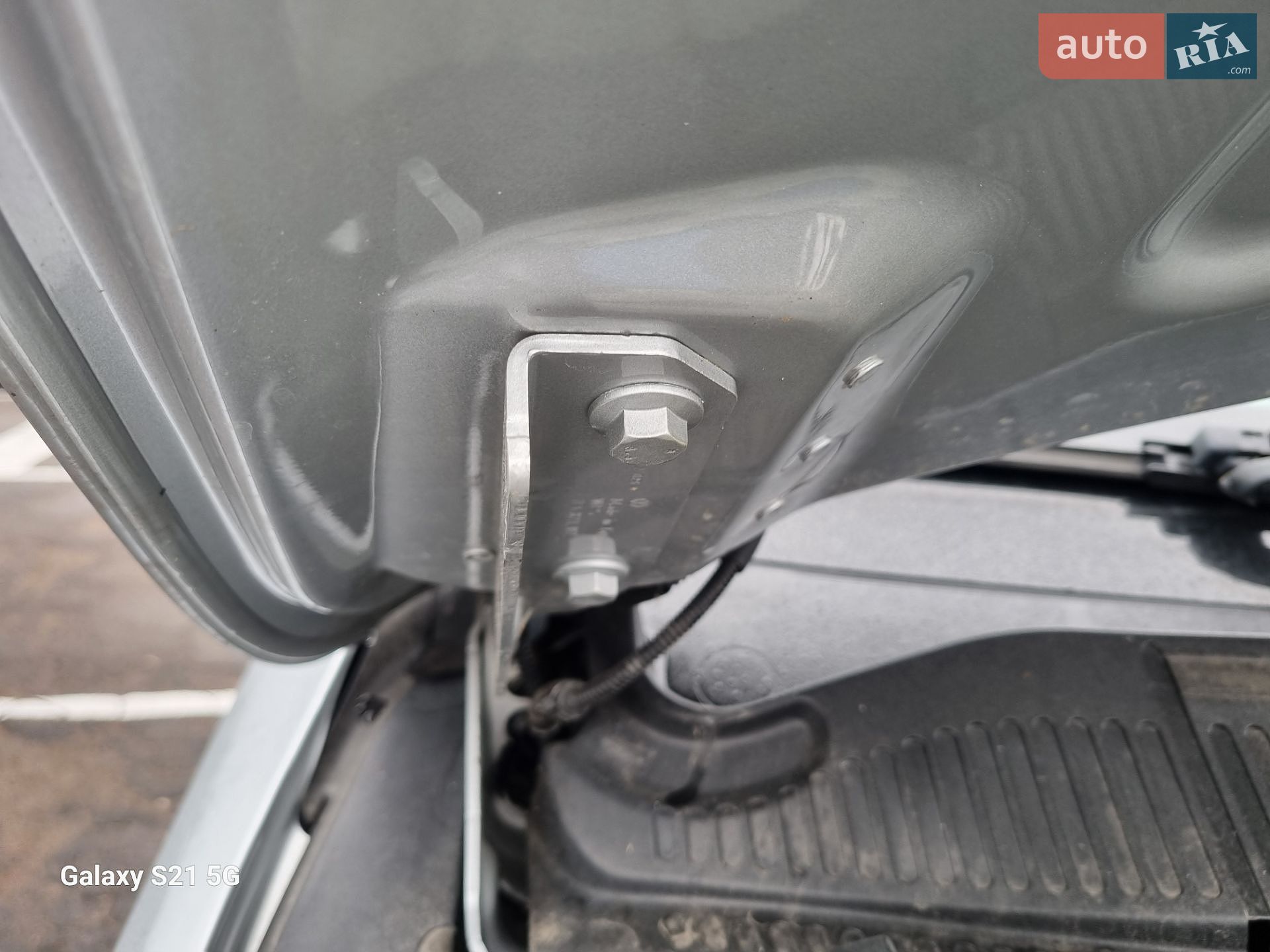 Volkswagen Touareg 2012 VIN WVGEP9BP6DD006752 фото оголошення 7 з 65