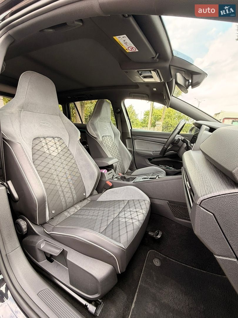 Volkswagen Golf 2021 VIN WVWZZZCDZNW505644 фото оголошення 13 з 16