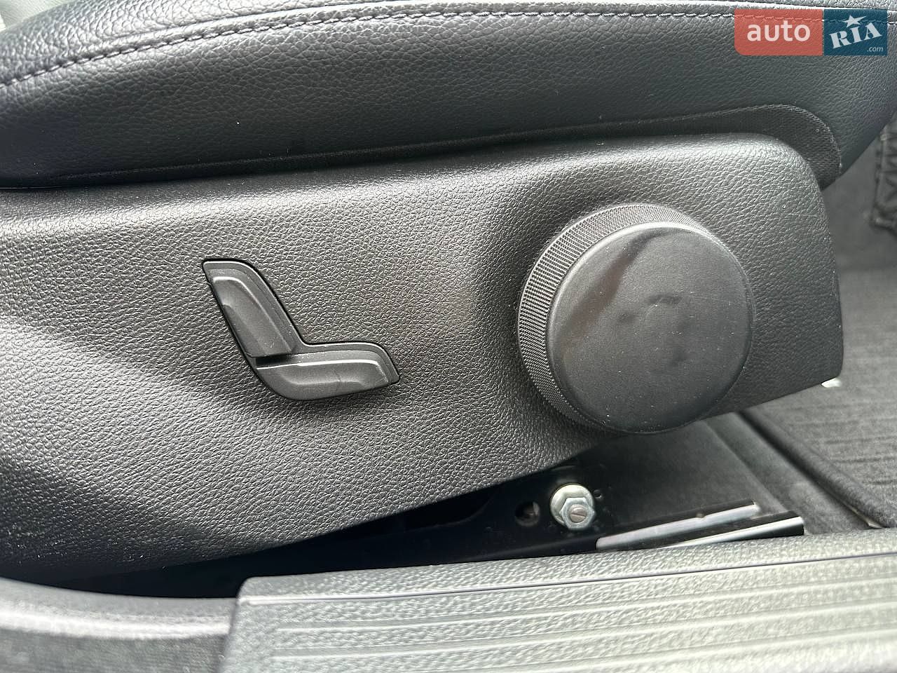 Mercedes-Benz C-Class 2013 VIN WDD2042821G075148 фото оголошення 16 з 36