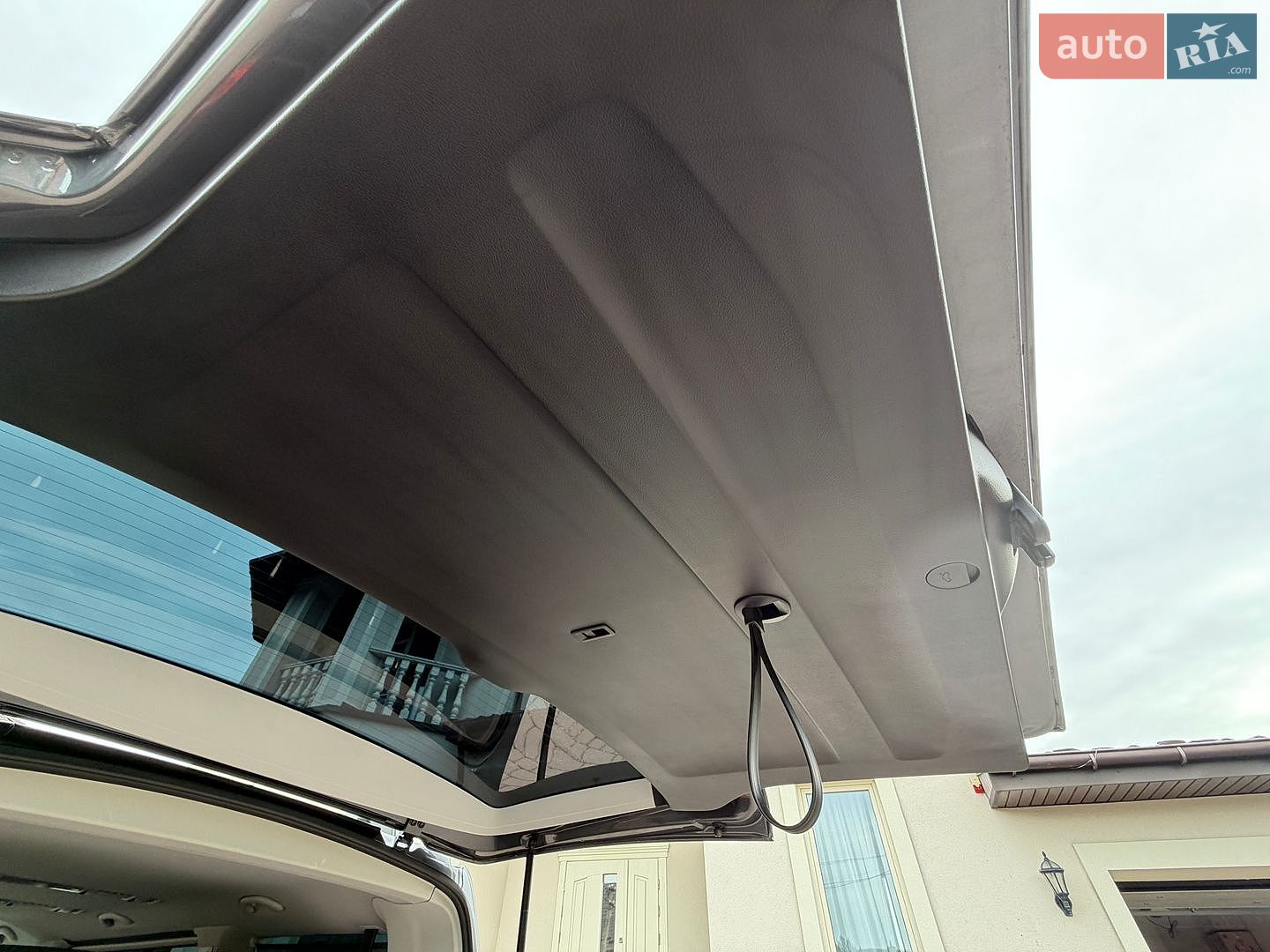 Volkswagen Caravelle 2017 VIN WV2ZZZ7HZHH134097 фото оголошення 76 з 118