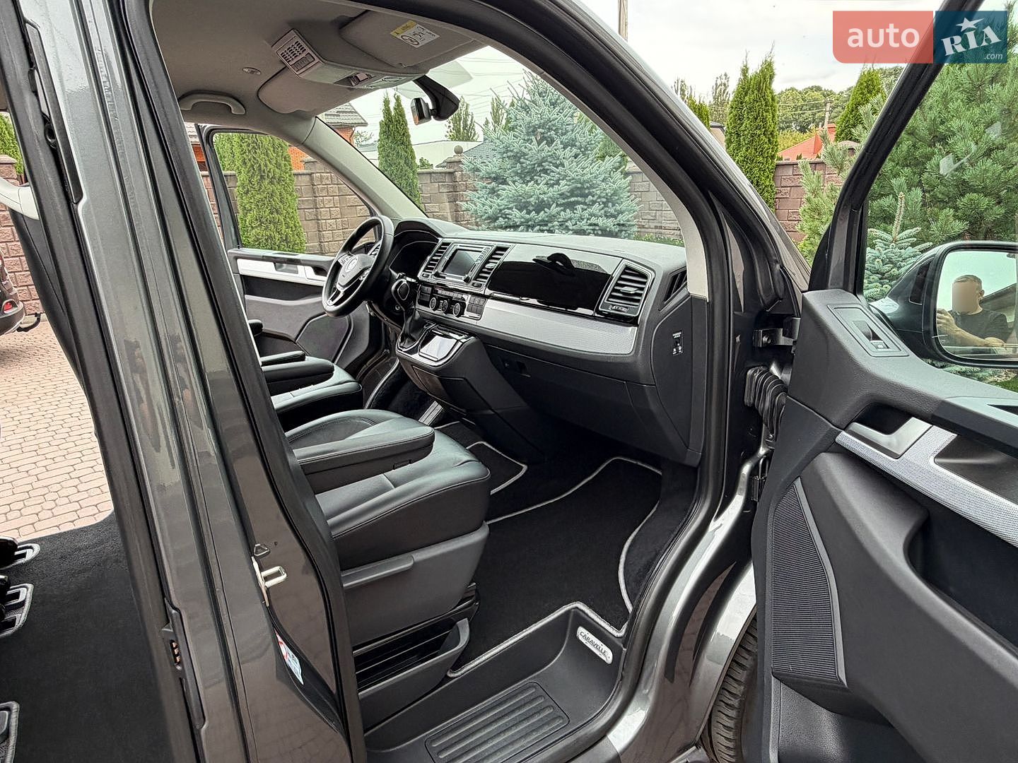 Volkswagen Caravelle 2017 VIN WV2ZZZ7HZHH134097 фото оголошення 90 з 118
