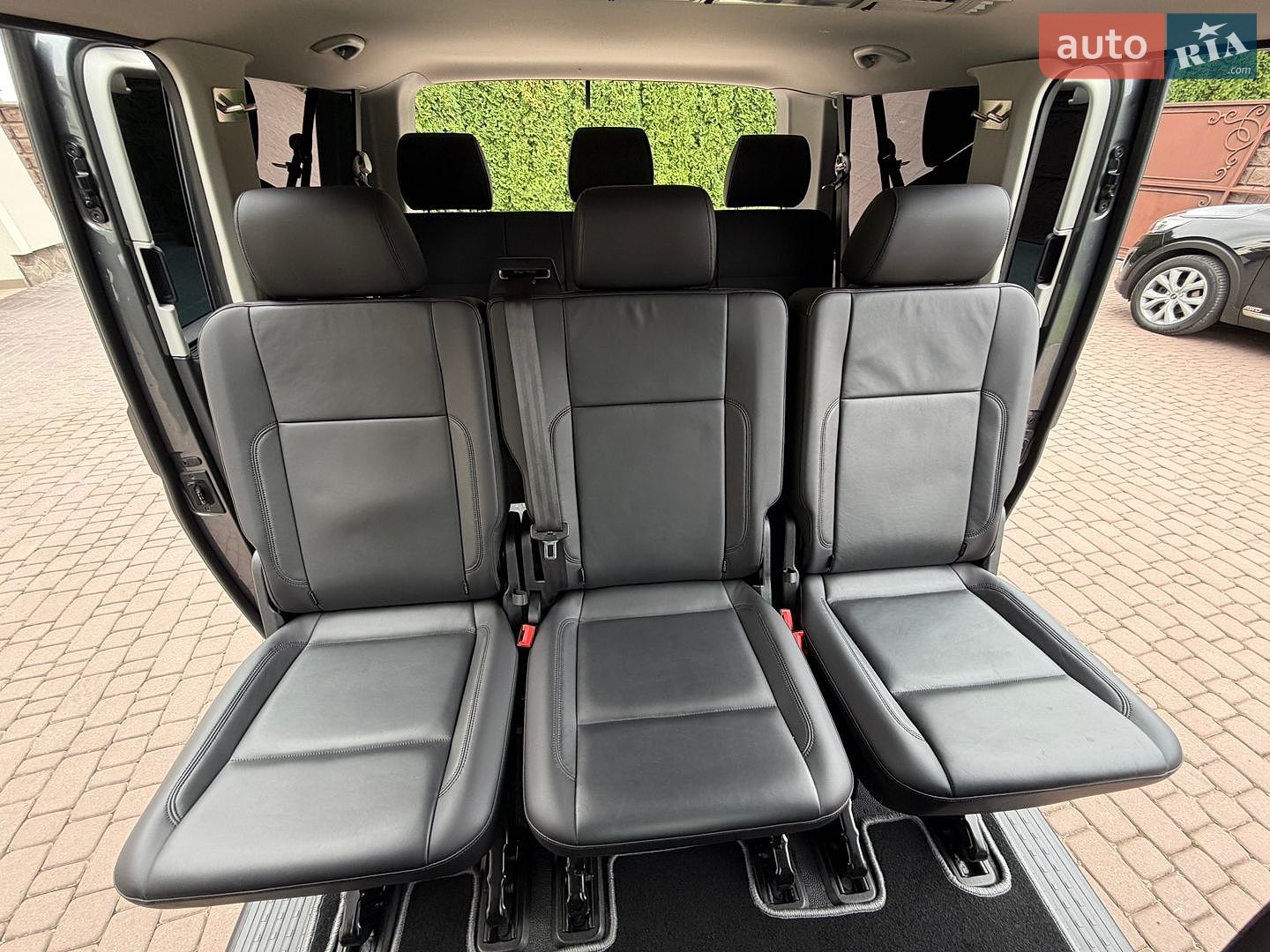Volkswagen Caravelle 2017 VIN WV2ZZZ7HZHH134097 фото оголошення 94 з 118