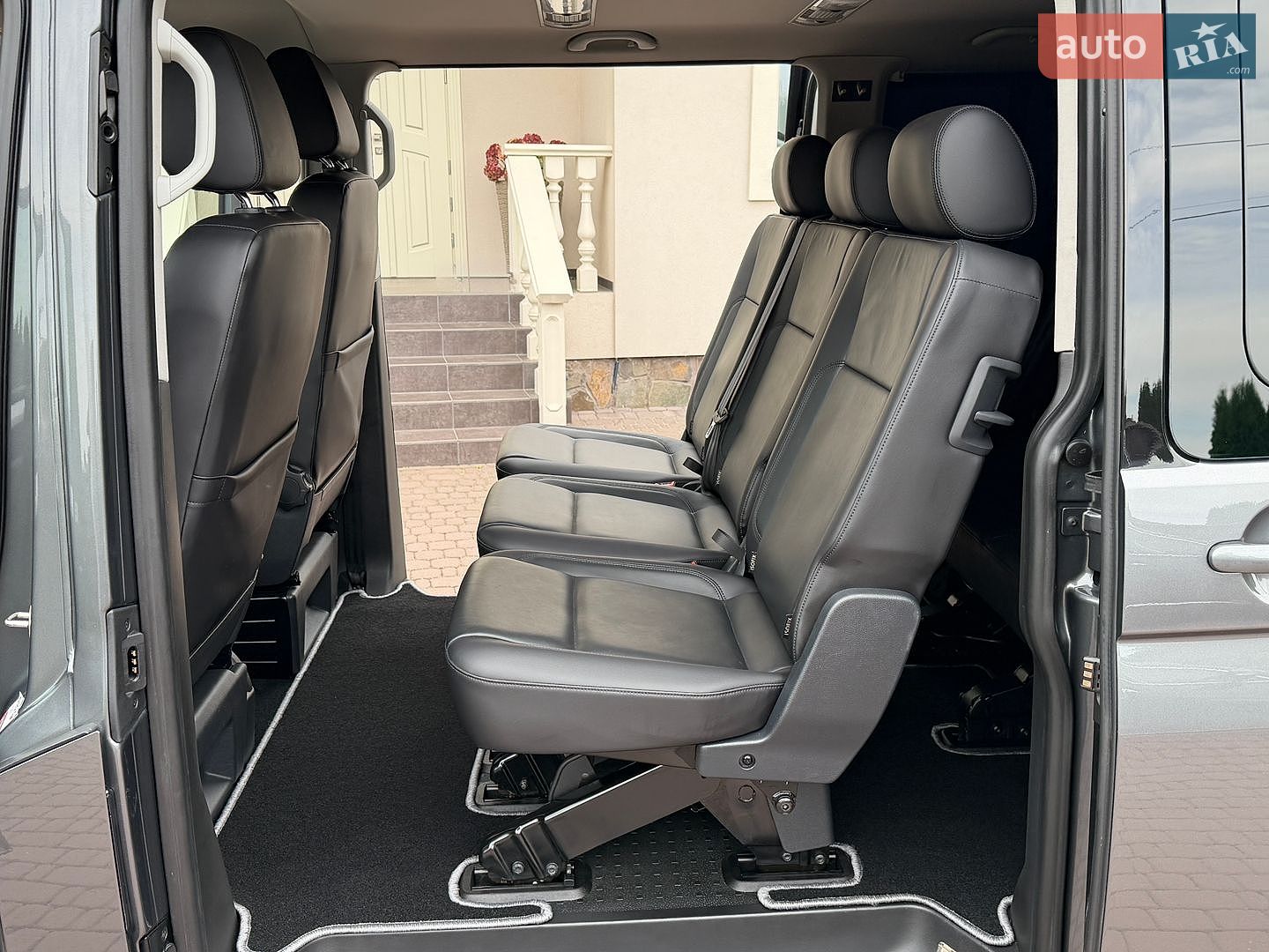 Volkswagen Caravelle 2017 VIN WV2ZZZ7HZHH134097 фото оголошення 105 з 118