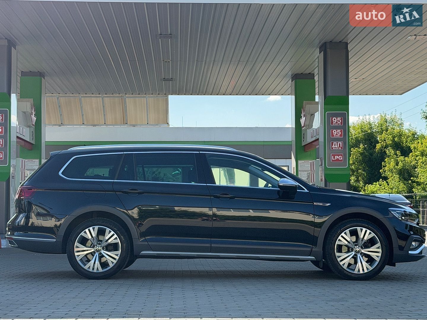 Volkswagen Passat Alltrack 2021 VIN WVWZZZ3CZME090432 фото оголошення 22 з 70