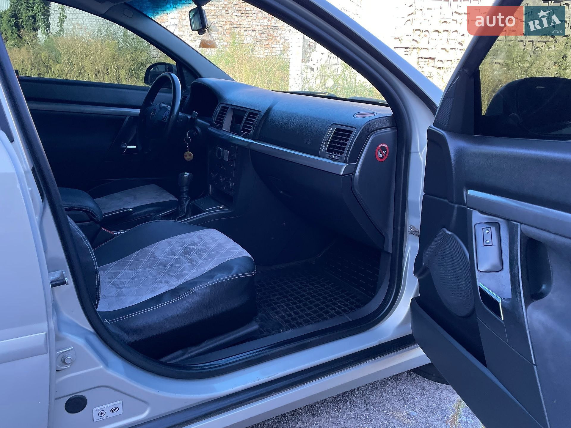 Opel Vectra 2005 VIN Y6D0ZCF6961002707 фото оголошення 45 з 55