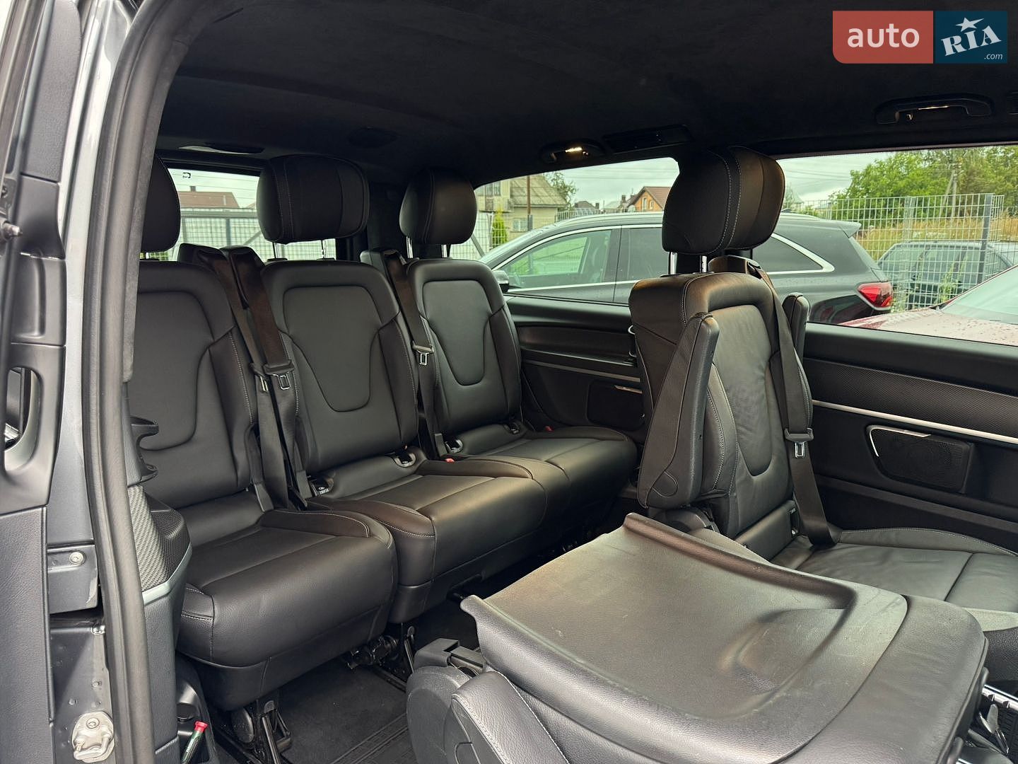 Mercedes-Benz V-Class 2021 VIN W1V44781313884592 фото оголошення 22 з 32