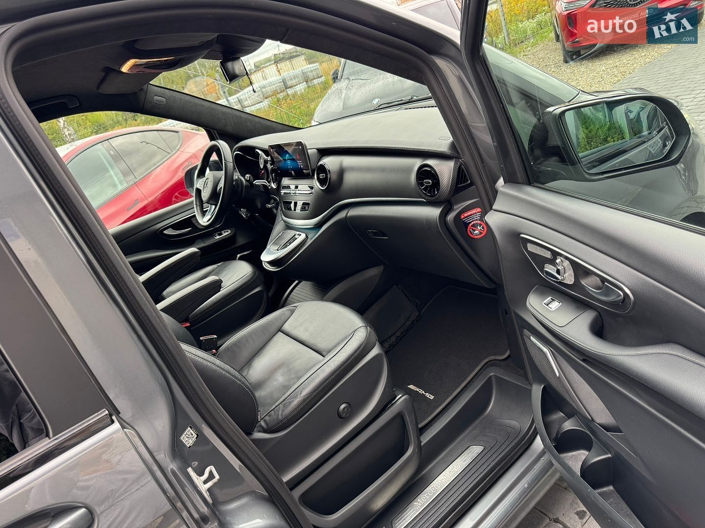 Mercedes-Benz V-Class 2021 VIN W1V44781313884592 фото оголошення 23 з 32