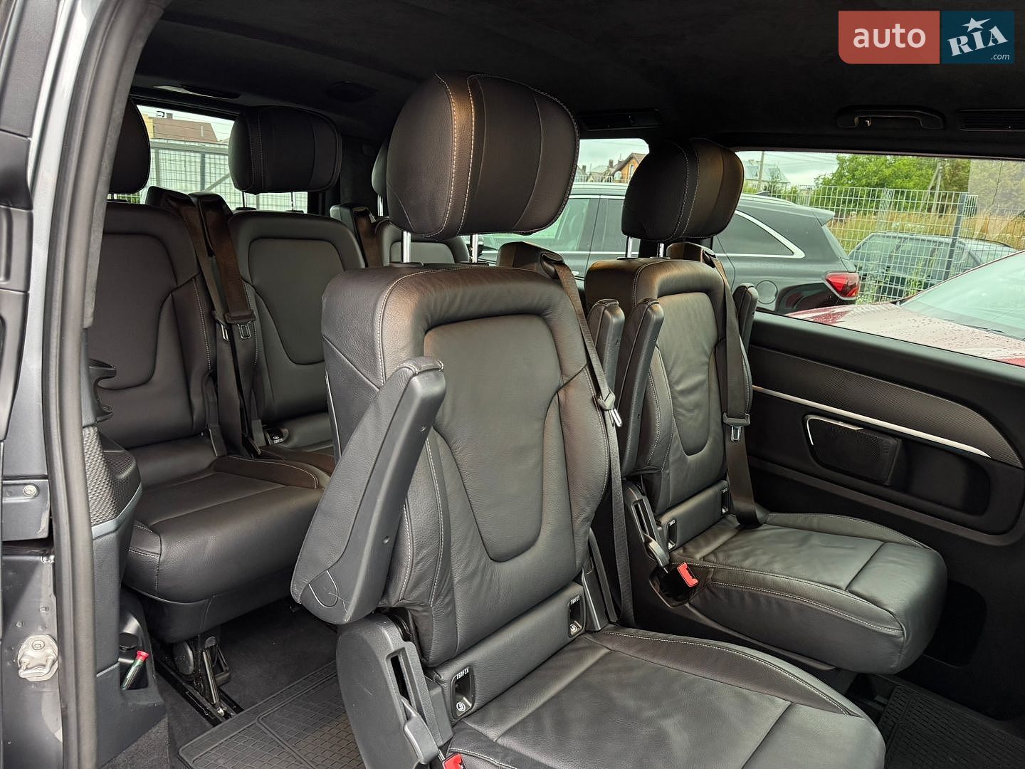 Mercedes-Benz V-Class 2021 VIN W1V44781313884592 фото оголошення 21 з 32